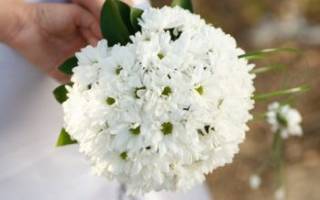 Букет невесты из хризантем
